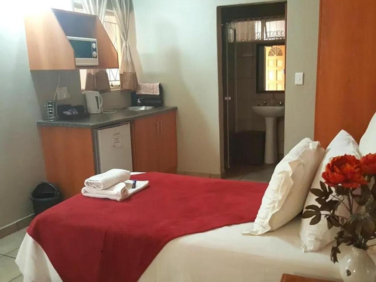 Gemstone Guest House เคลิร์กสดอร์ป ภายนอก รูปภาพ