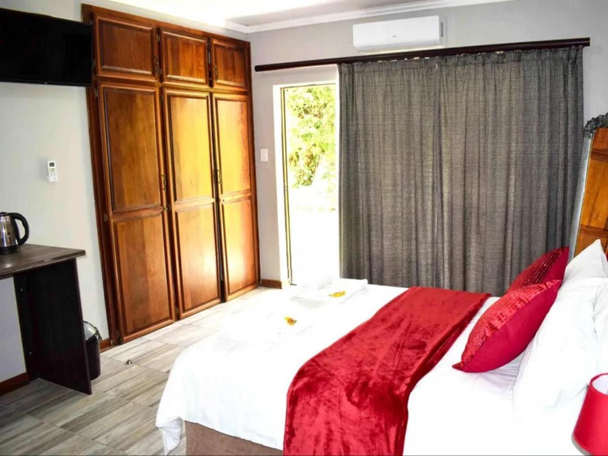 Gemstone Guest House เคลิร์กสดอร์ป ภายนอก รูปภาพ