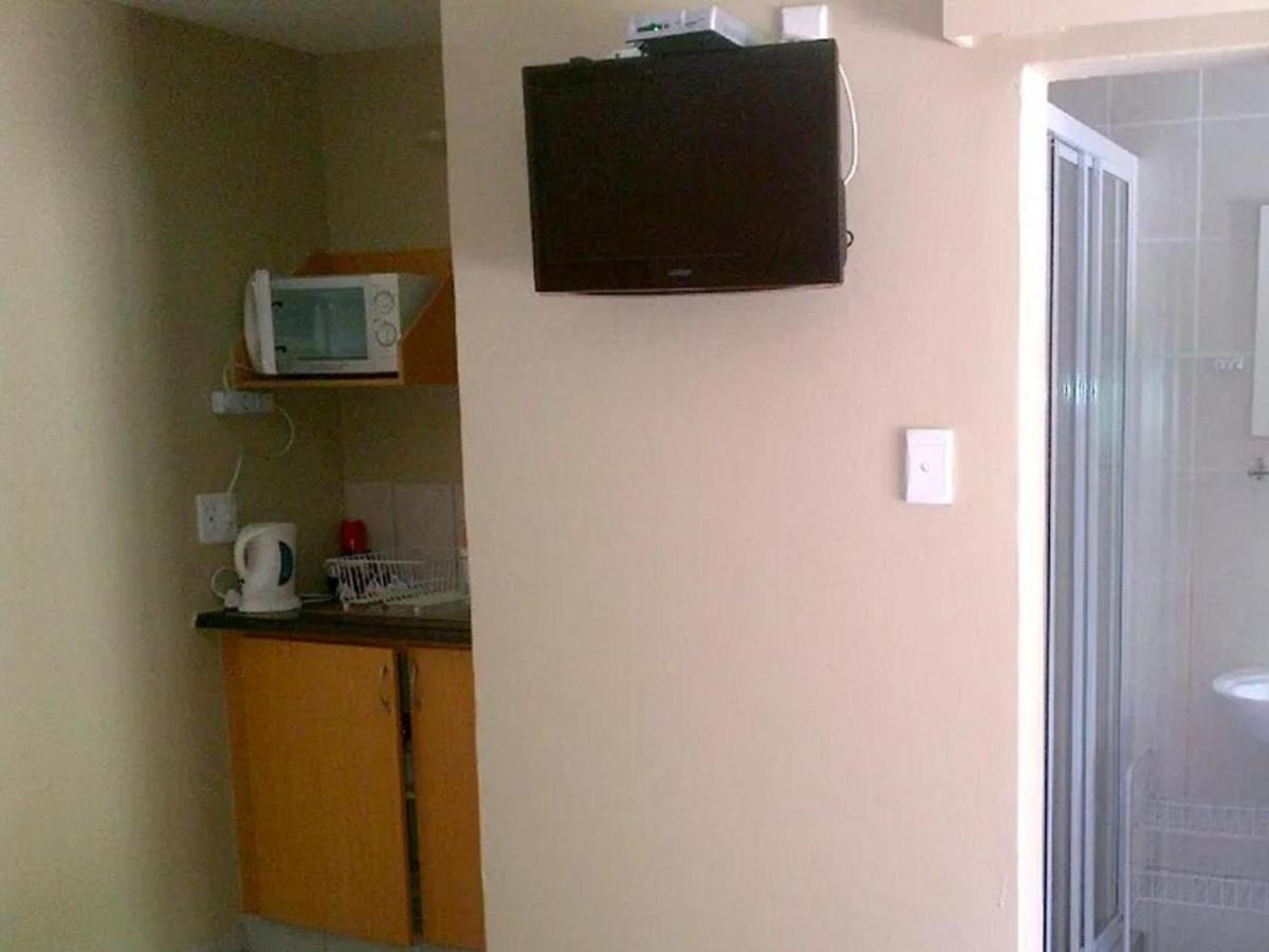 Gemstone Guest House เคลิร์กสดอร์ป ภายนอก รูปภาพ