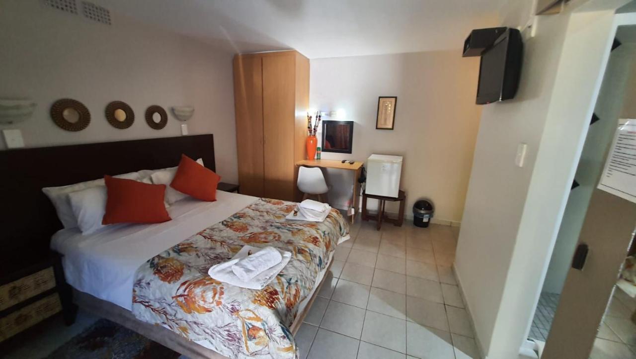 Gemstone Guest House เคลิร์กสดอร์ป ภายนอก รูปภาพ