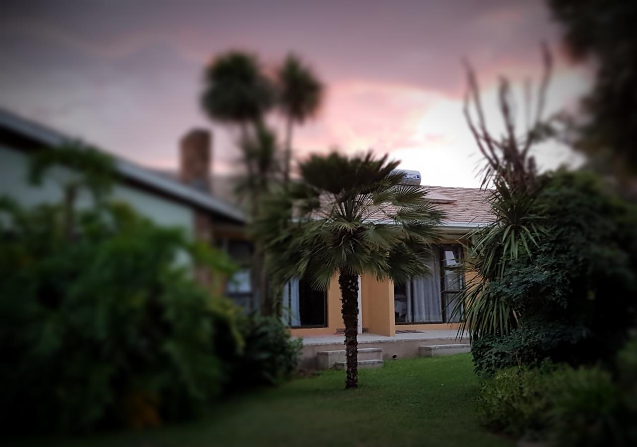 Gemstone Guest House เคลิร์กสดอร์ป ภายนอก รูปภาพ