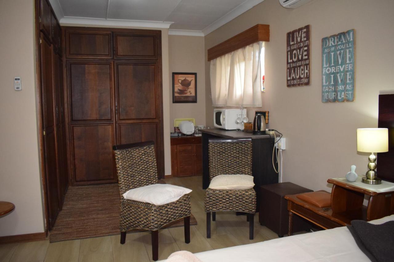 Gemstone Guest House เคลิร์กสดอร์ป ภายนอก รูปภาพ