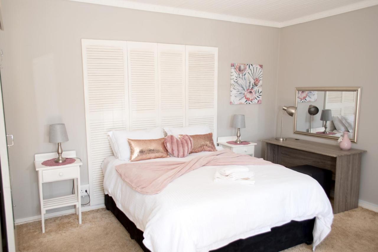 Gemstone Guest House เคลิร์กสดอร์ป ภายนอก รูปภาพ