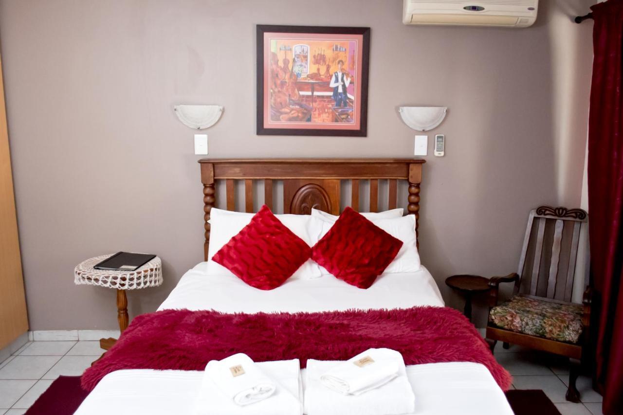 Gemstone Guest House เคลิร์กสดอร์ป ภายนอก รูปภาพ