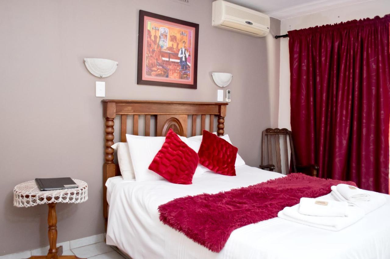 Gemstone Guest House เคลิร์กสดอร์ป ภายนอก รูปภาพ